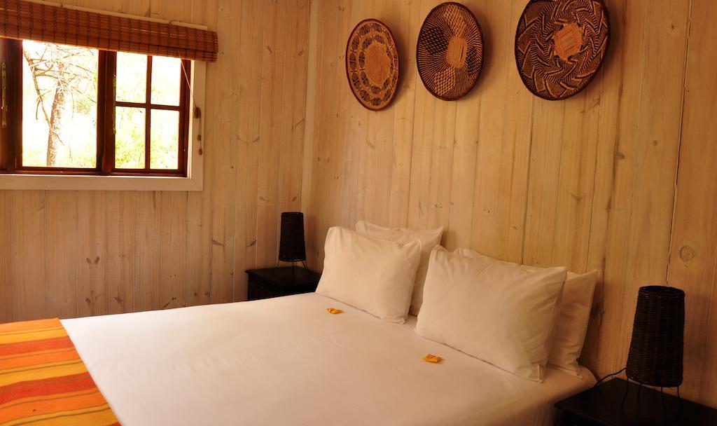Intaba Thulile Hotel Maanhaarrand Room photo