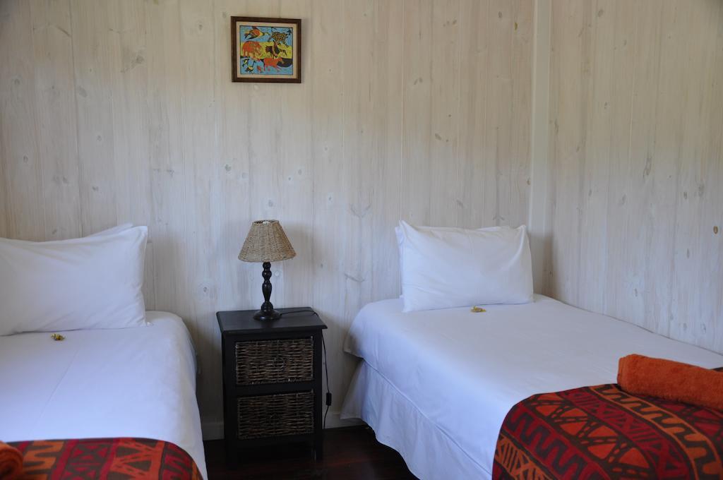 Intaba Thulile Hotel Maanhaarrand Room photo